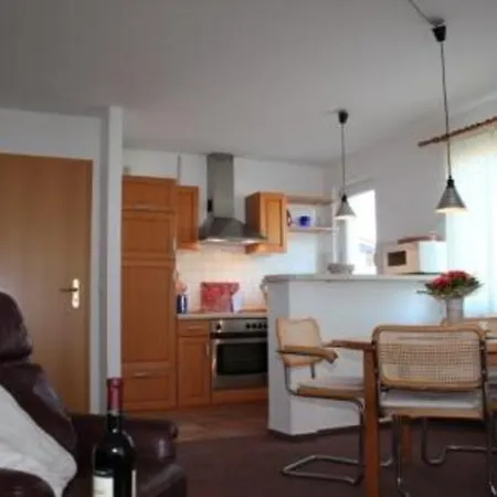 Das Inselhaus 4 Apartment Ostseebad Kölpinsee